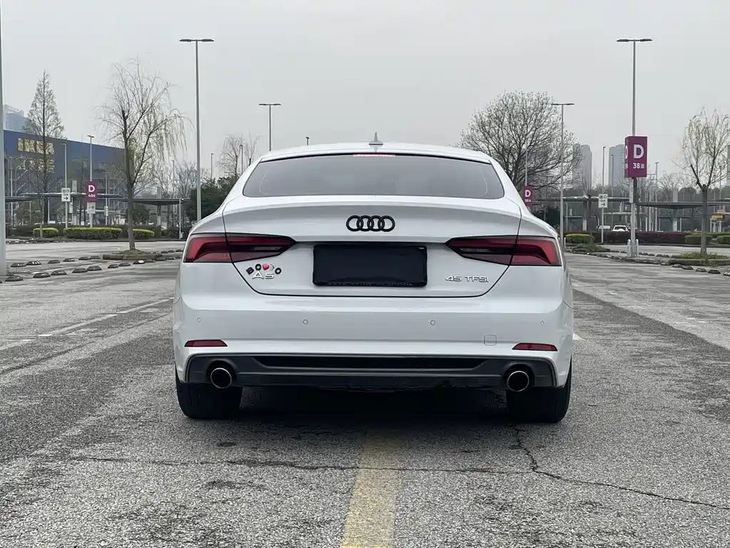 Audi Audi A5 (Imported) 2017 Sportback 40 TFSI Fashion Edition 2018 - thumbnail 4