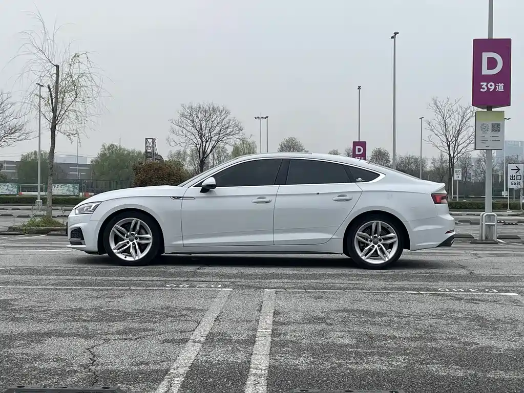 Audi Audi A5 (Imported) 2017 Sportback 40 TFSI Fashion Edition 2018 - thumbnail 5