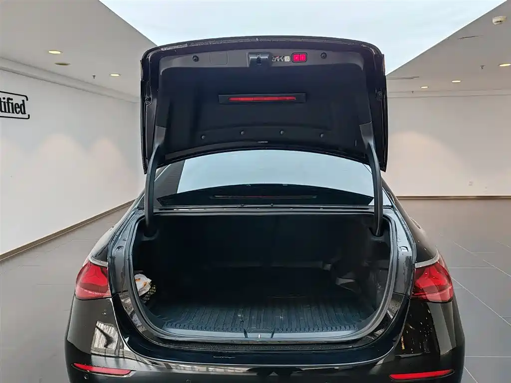 Mercedes-Benz Mercedes-Benz E-Class 2025 E 300 L Fashion Edition 2025 - thumbnail 13