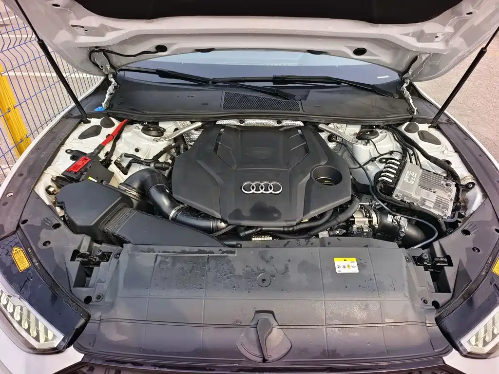 Audi Audi A7L 2024 55TFSI quattro S-line Long Range Black Package 2025 - thumbnail 18