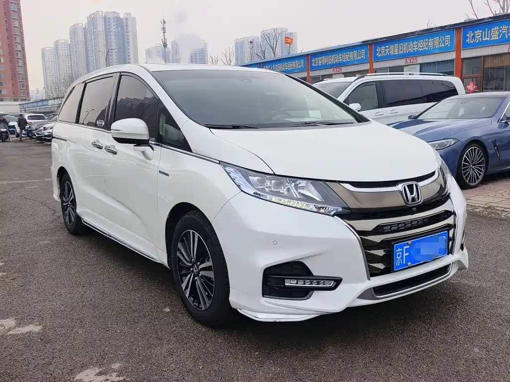 Honda Honda Odyssey 2019 2.0L Elite Version 2020 - thumbnail 3