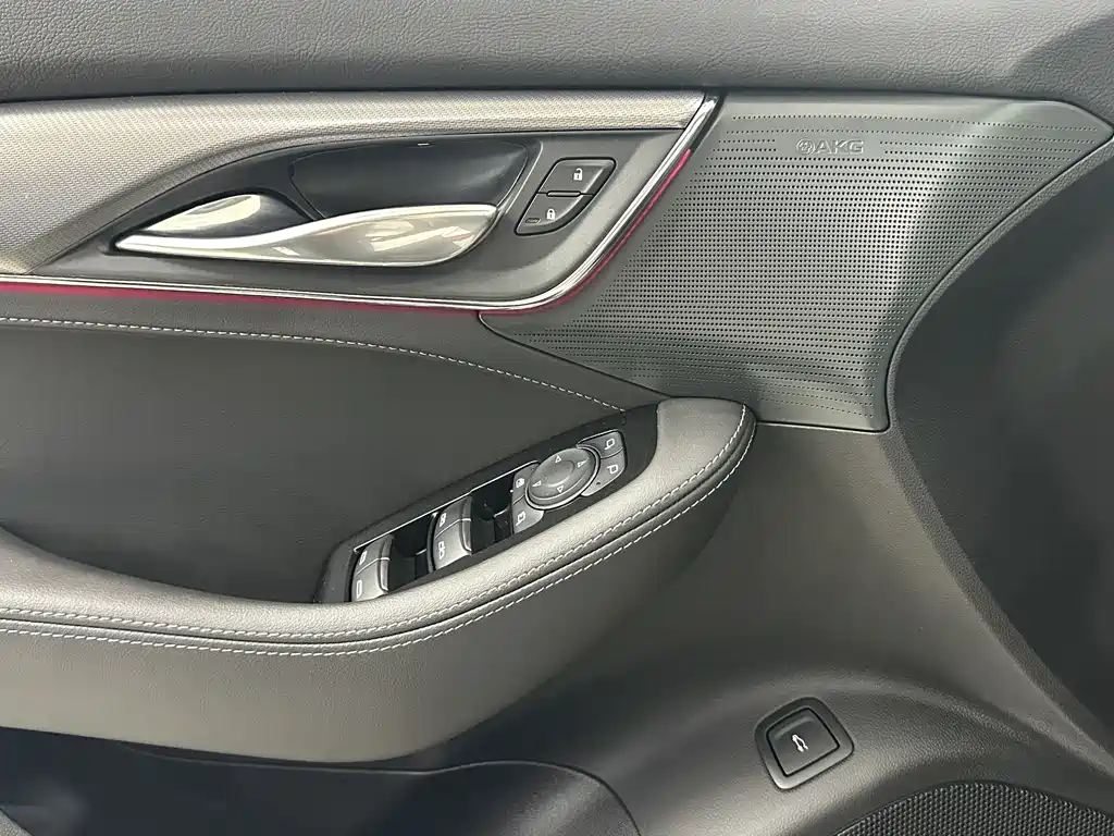 Cadillac Cadillac CT5 2024 28T Luxury Pro 2024 - thumbnail 22