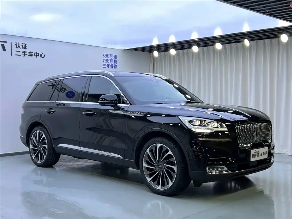 Lincoln Aviator 2021 3.0T V6 AWD Executive Edition 2021 - thumbnail 2