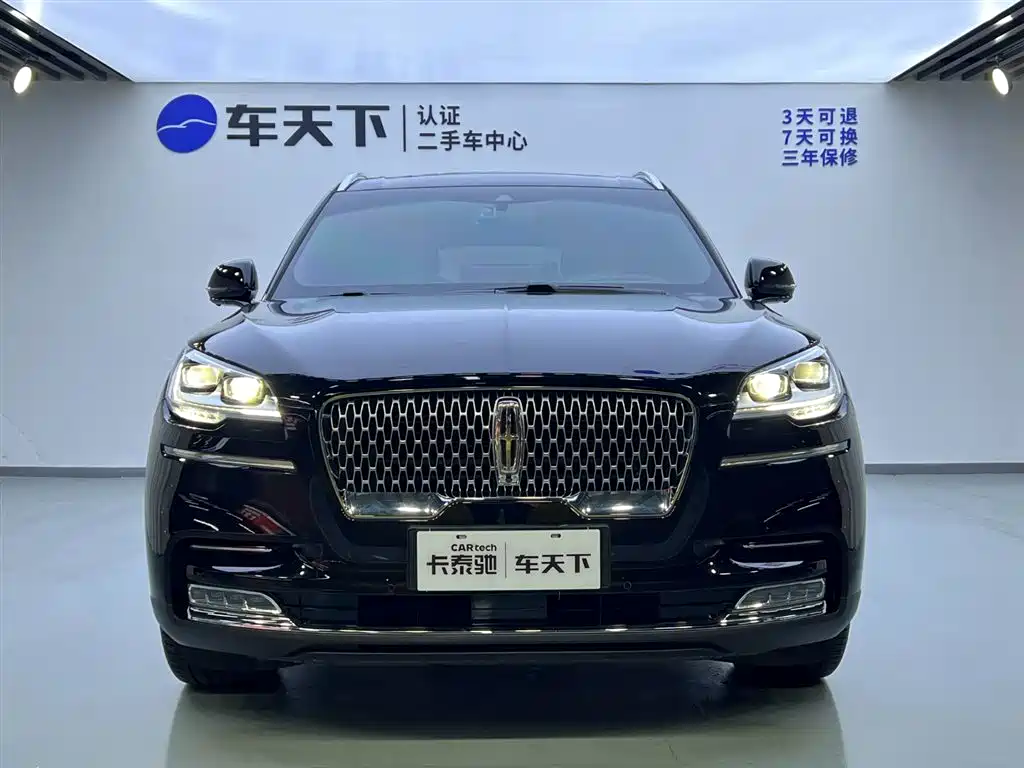 Lincoln Aviator 2021 3.0T V6 AWD Executive Edition 2021 - thumbnail 3