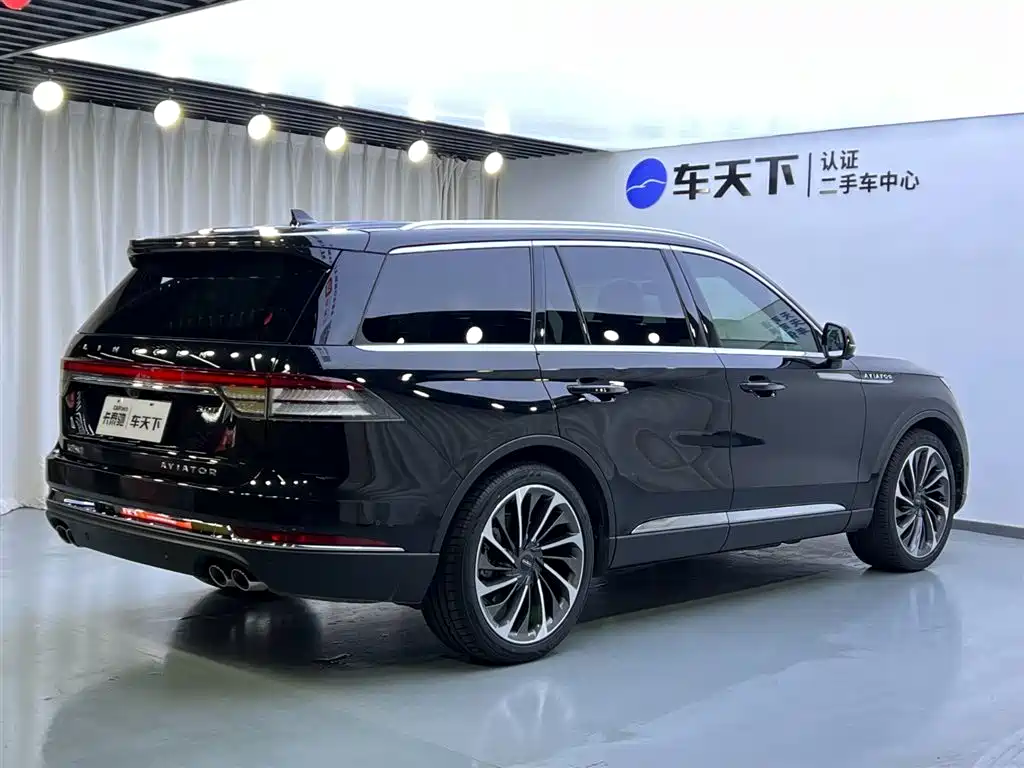 Lincoln Aviator 2021 3.0T V6 AWD Executive Edition 2021 - thumbnail 5