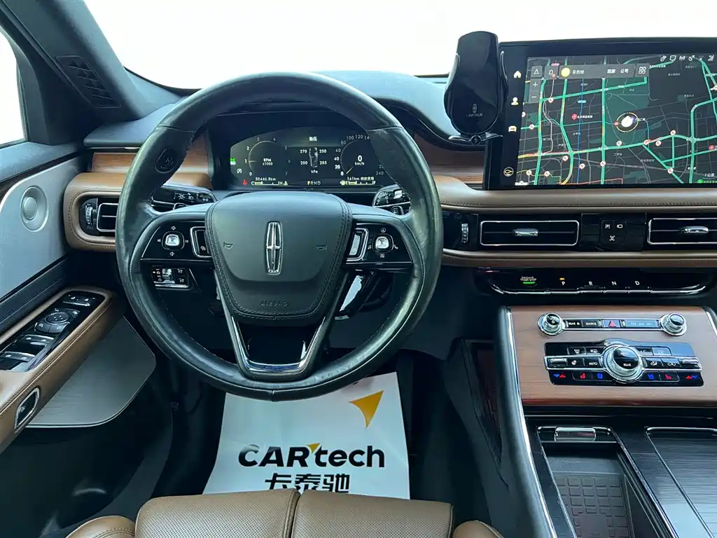 Lincoln Aviator 2021 3.0T V6 AWD Executive Edition 2021 - thumbnail 11