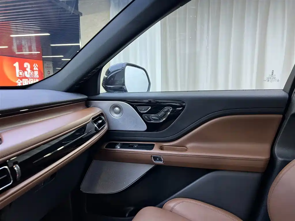 Lincoln Aviator 2021 3.0T V6 AWD Executive Edition 2021 - thumbnail 21