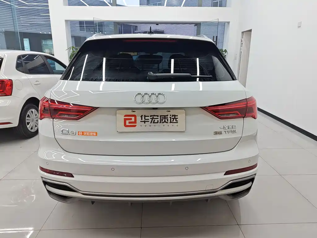 Audi Audi Q3 2022 35 TFSI Fashion Dynamic Edition 2021 - thumbnail 4