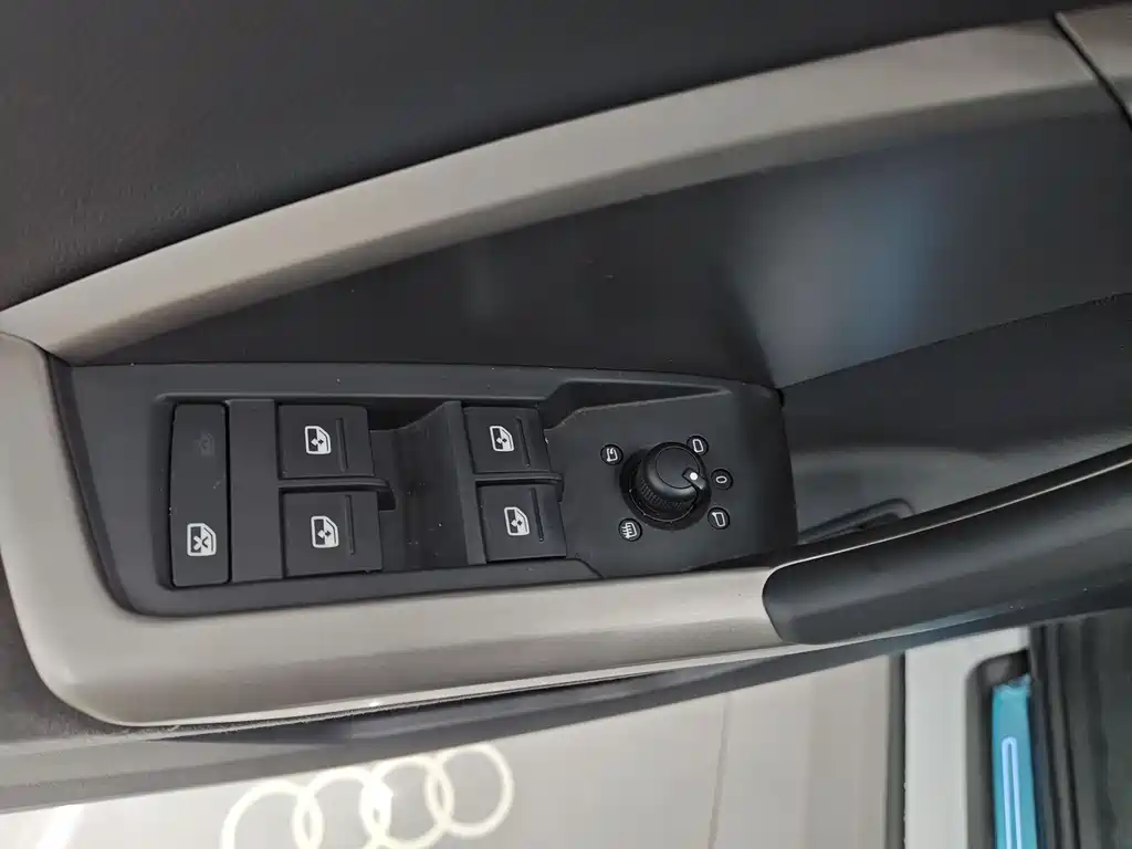 Audi Audi Q3 2022 35 TFSI Fashion Dynamic Edition 2021 - thumbnail 18