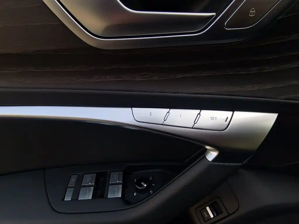 Audi Audi A6L 2025 45 TFSI quattro Premium Dynamic Edition 2025 - thumbnail 12