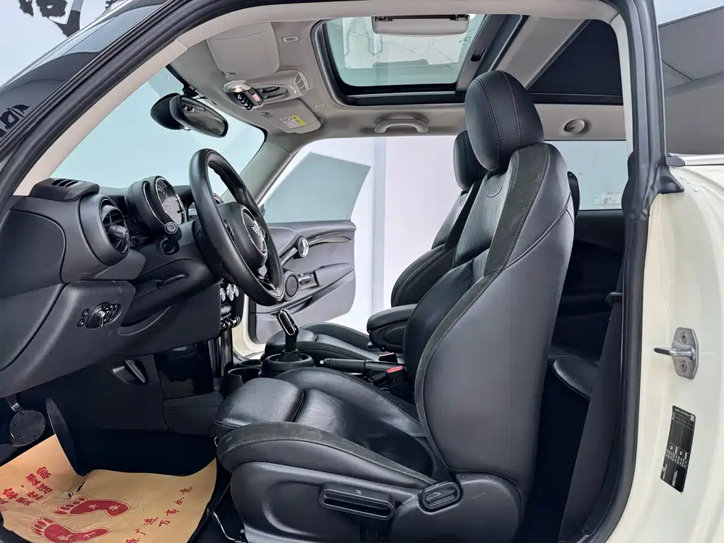 MINI MINI 2018 1.5T COOPER Artist 2020 - thumbnail 6