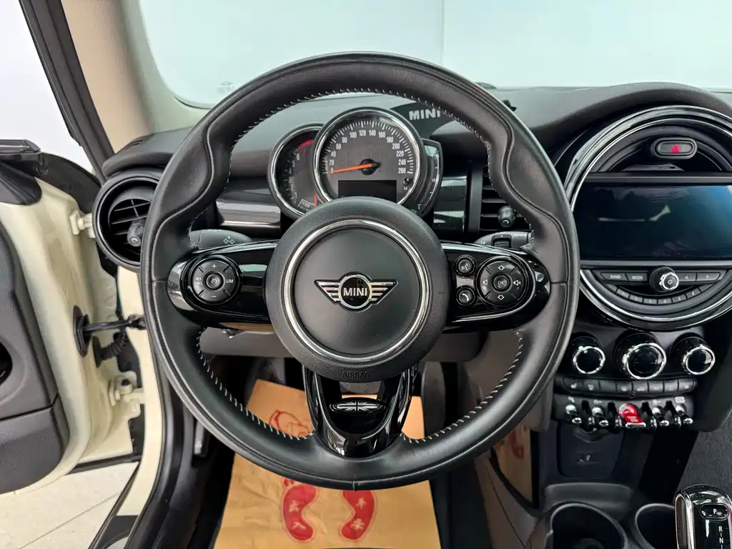 MINI MINI 2018 1.5T COOPER Artist 2020 - thumbnail 14