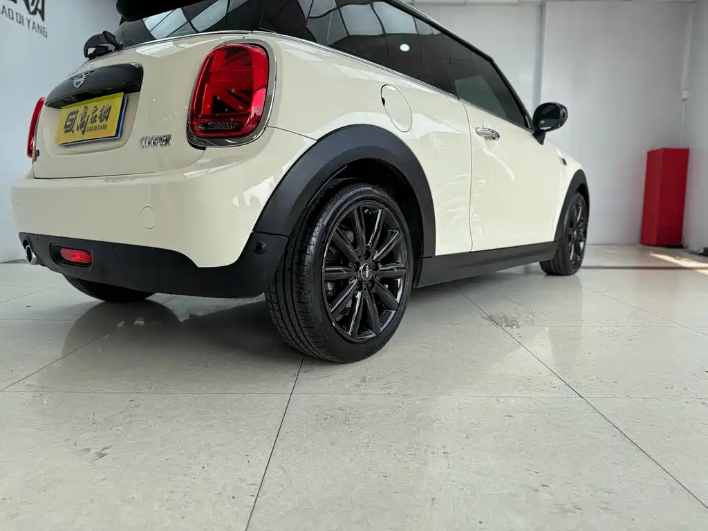 MINI MINI 2018 1.5T COOPER Artist 2020 - thumbnail 19