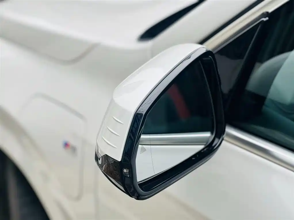 BMW BMW iX1 2023 eDrive25L M Sport Package 2025 - thumbnail 8