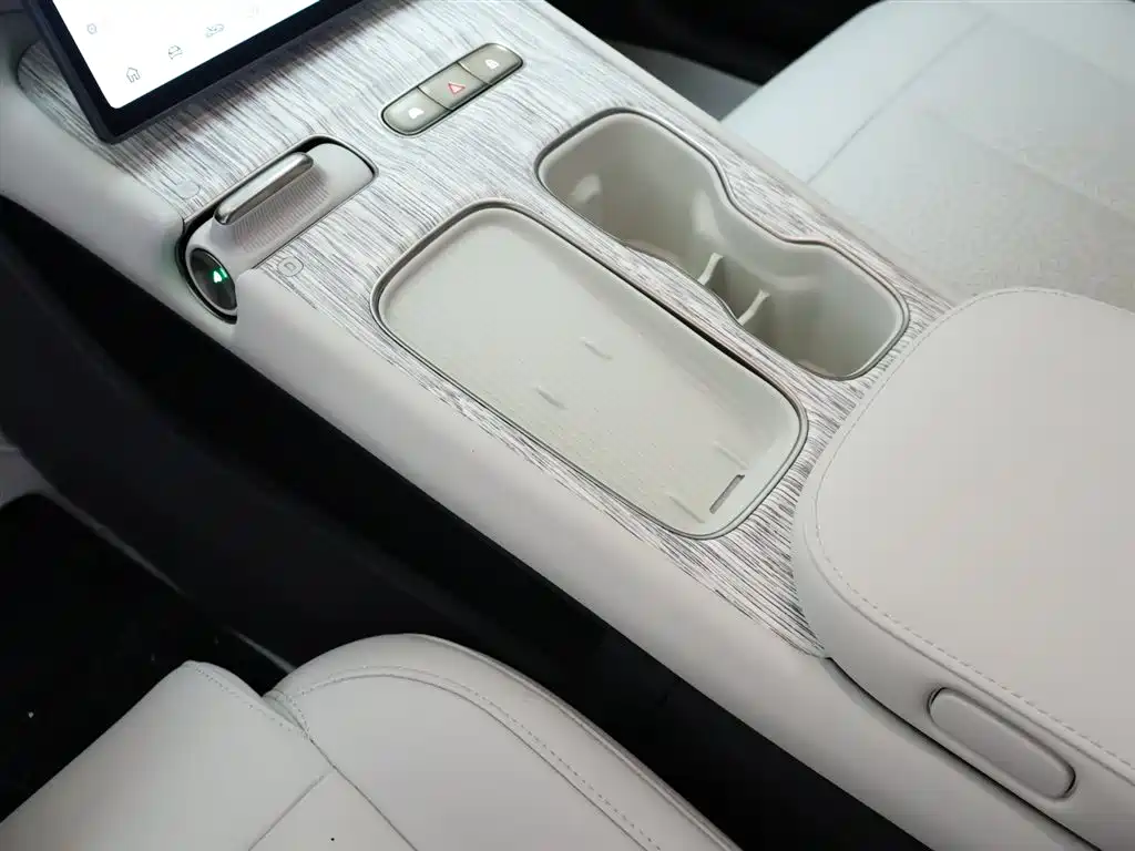 NIO NIO ET7 2024 75kWh Executive Edition 2025 - thumbnail 12