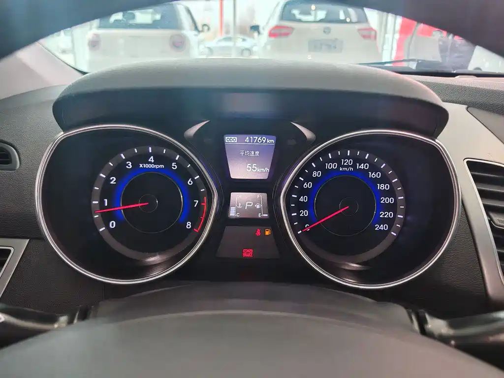 Hyundai Elantra 2016 1.6L Automatic Premium Edition 2018 - thumbnail 8