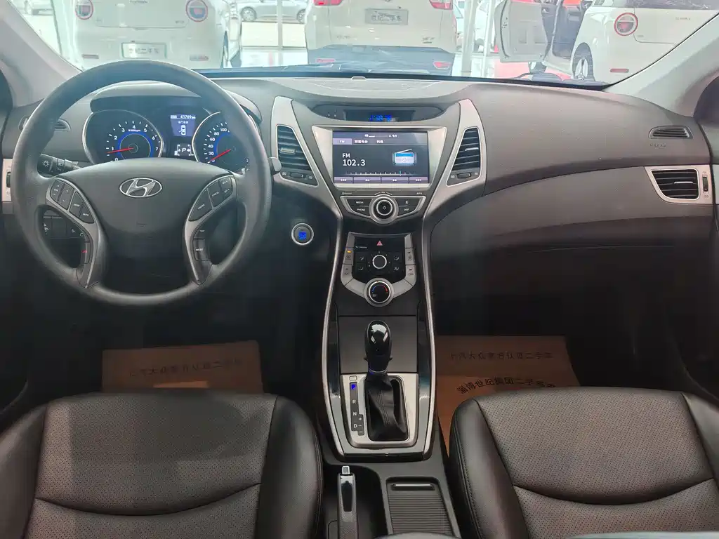 Hyundai Elantra 2016 1.6L Automatic Premium Edition 2018 - thumbnail 13