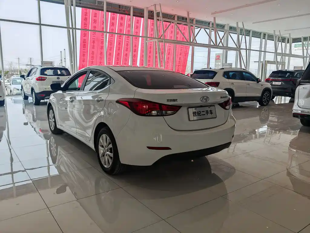 Hyundai Elantra 2016 1.6L Automatic Premium Edition 2018 - thumbnail 17