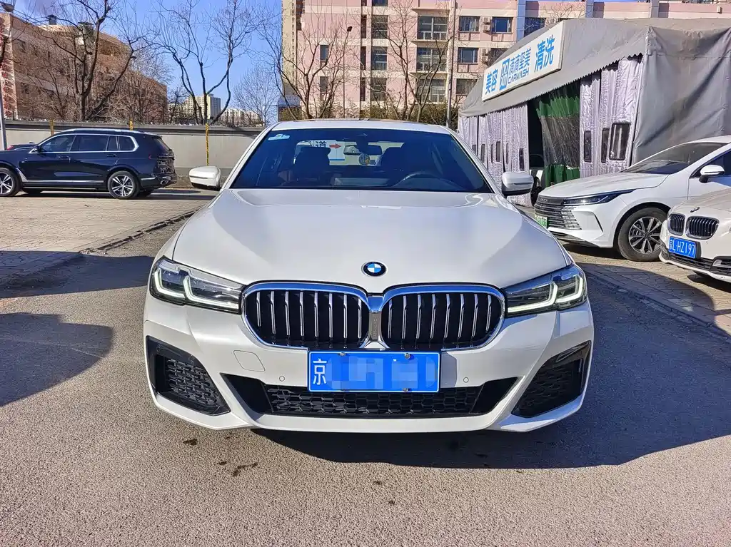 BMW BMW 5 Series 2022 Model Update 2 525Li M Sport Package 2023 - thumbnail 2