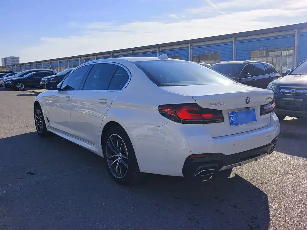 BMW BMW 5 Series 2022 Model Update 2 525Li M Sport Package 2023 - thumbnail 4