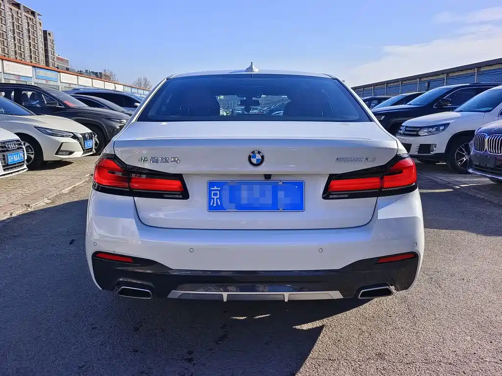 BMW BMW 5 Series 2022 Model Update 2 525Li M Sport Package 2023 - thumbnail 5