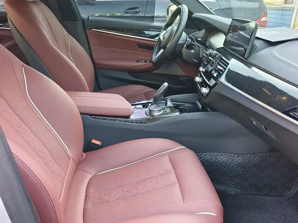BMW BMW 5 Series 2022 Model Update 2 525Li M Sport Package 2023 - thumbnail 12