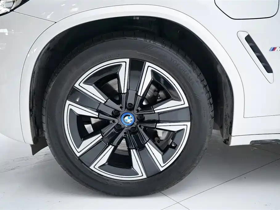 BMW BMW iX3 2024 Leading Edition 2024 - thumbnail 10