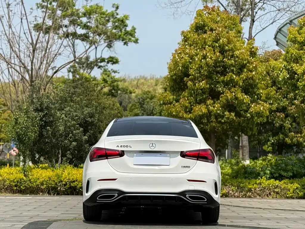 Mercedes-Benz Mercedes-Benz A-Class 2020 Facelift A 200 L Sport Sedan Fashion Edition 2020 - thumbnail 8