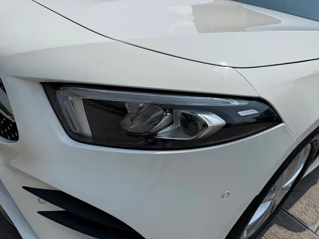 Mercedes-Benz Mercedes-Benz A-Class 2020 Facelift A 200 L Sport Sedan Fashion Edition 2020 - thumbnail 12