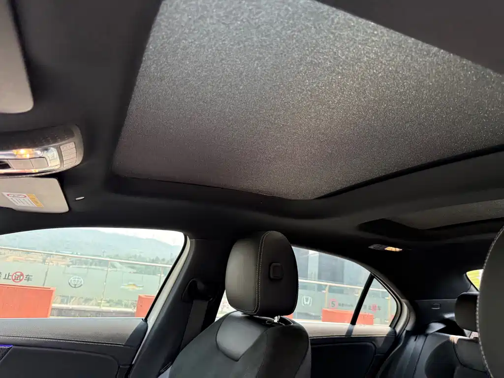 Mercedes-Benz Mercedes-Benz A-Class 2020 Facelift A 200 L Sport Sedan Fashion Edition 2020 - thumbnail 29