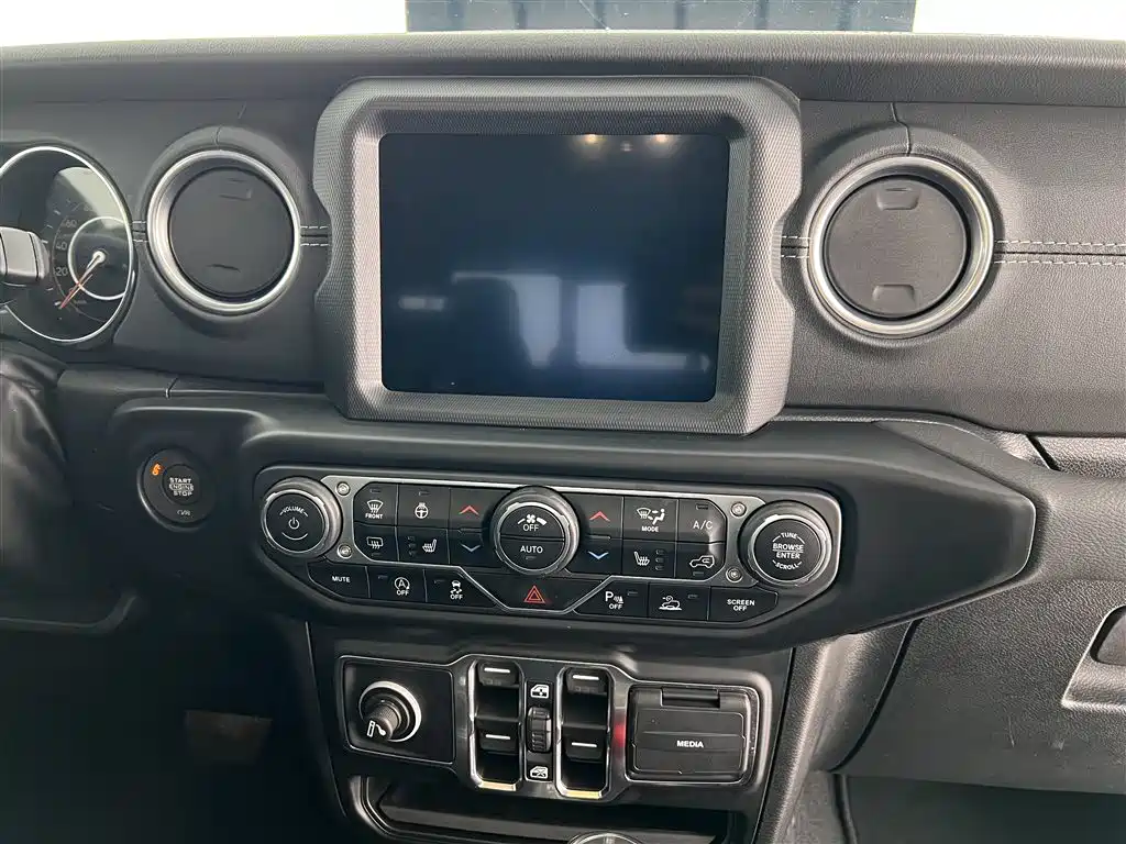 Jeep Gladiator 2023 3.6L Overland 2023 - thumbnail 14