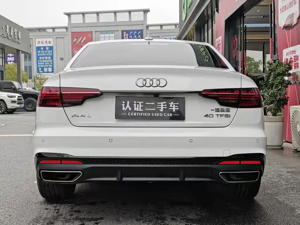 Audi Audi A4L 2024 40 TFSI Luxury Dynamic Model 2025 - thumbnail 5