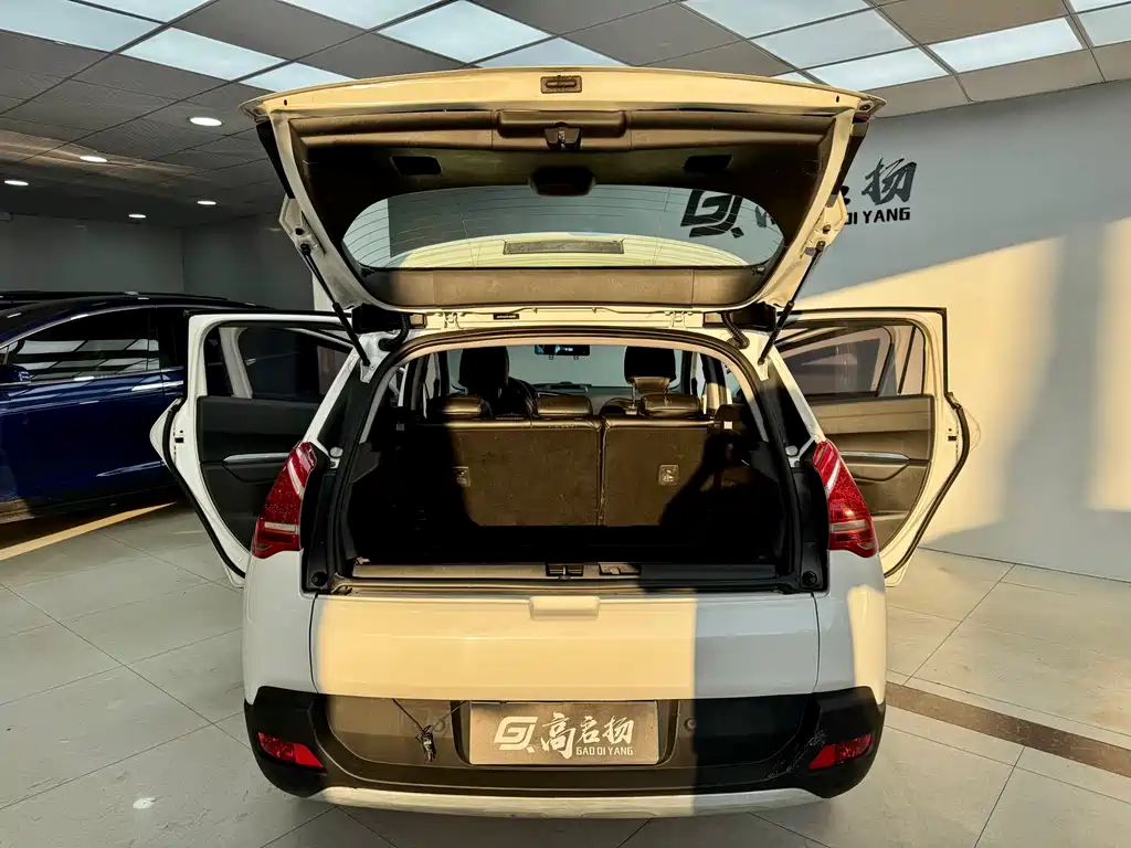 Peugeot Peugeot 3008 2015 2.0L Automatic Trend Edition 2016 - thumbnail 21