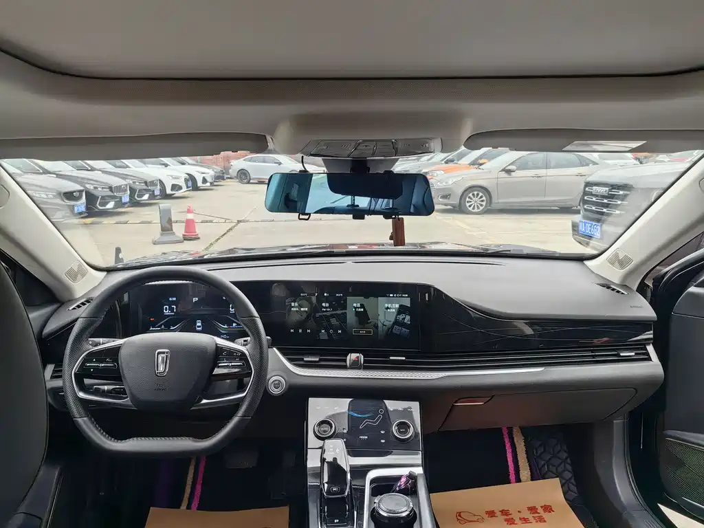 Bestune Bestune B70 2023 3rd Generation 1.5T Automatic Enjoy 70th Anniversary Edition 2024 - thumbnail 5