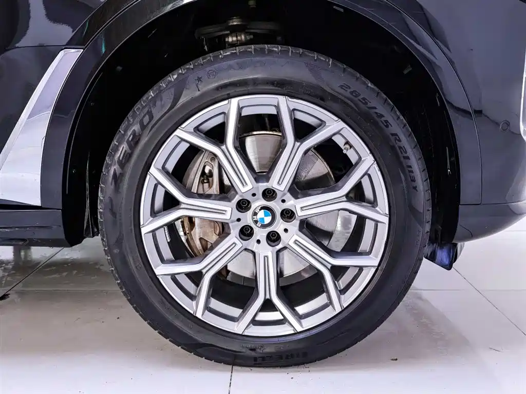 BMW BMW X7 xDrive40i Luxury Package 2023 - thumbnail 6