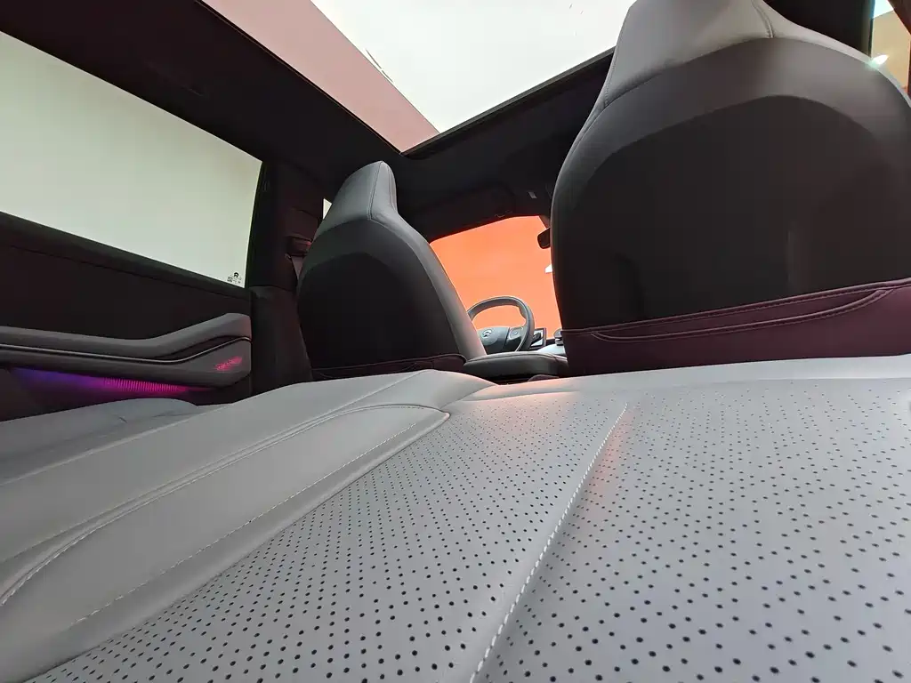 NIO NIO ET5T 2024 75kWh Touring 2025 - thumbnail 22