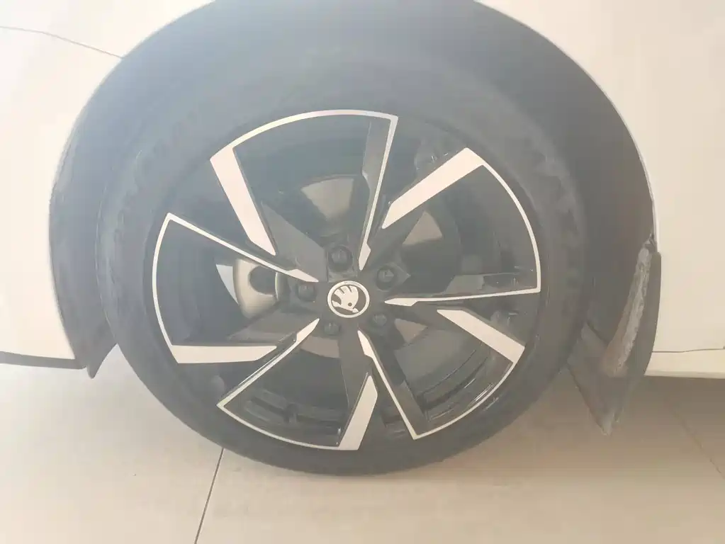 Škoda Octavia 2024 PRO TSI280 Premium Edition 2023 - thumbnail 22