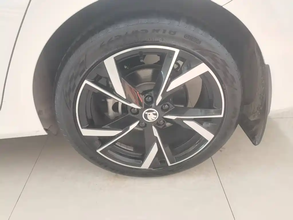 Škoda Octavia 2024 PRO TSI280 Premium Edition 2023 - thumbnail 23