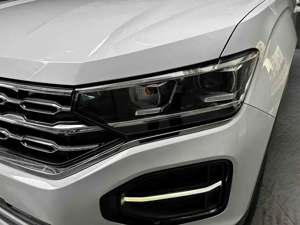 Volkswagen Tayron 2019 330TSI 2WD Luxury Model国VI 2020 - thumbnail 5