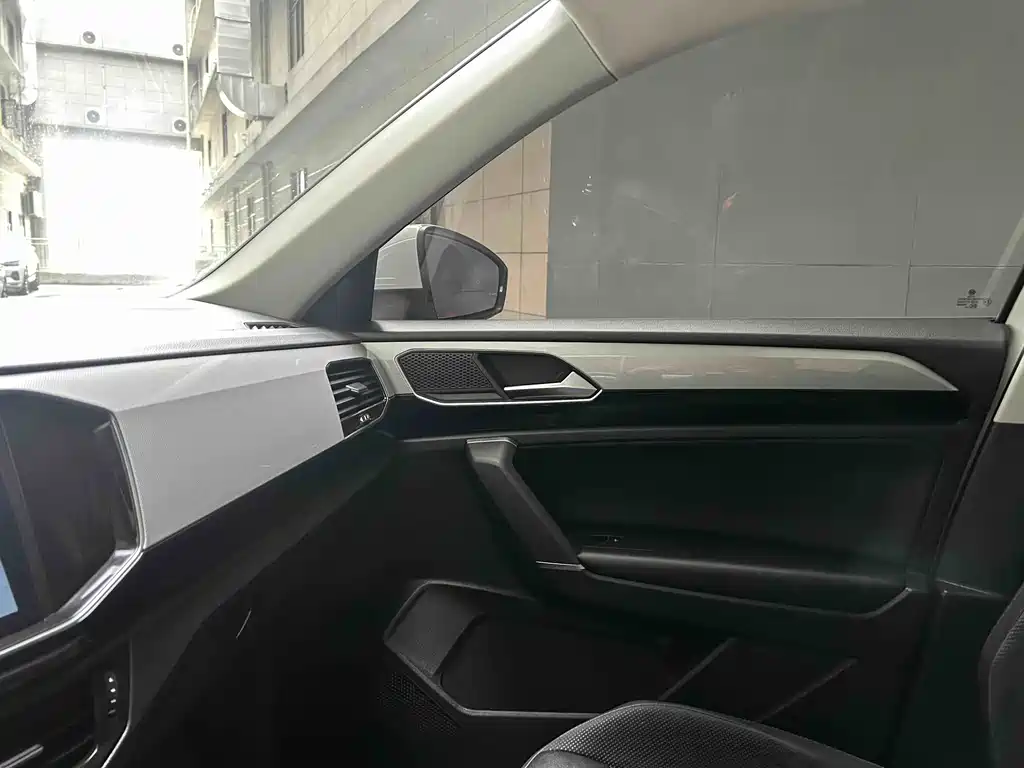 Volkswagen Tayron 2019 330TSI 2WD Luxury Model国VI 2020 - thumbnail 11