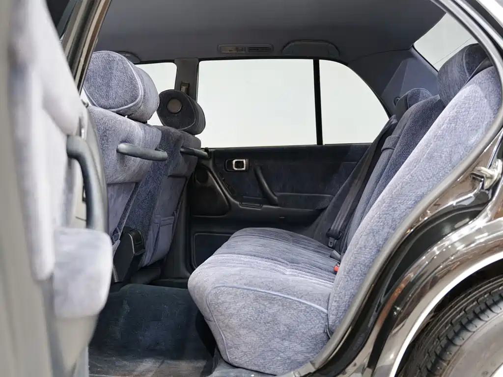 Toyota Toyota Crown (Imported) 1993 Model 2.5L Automatic 1993 - thumbnail 18