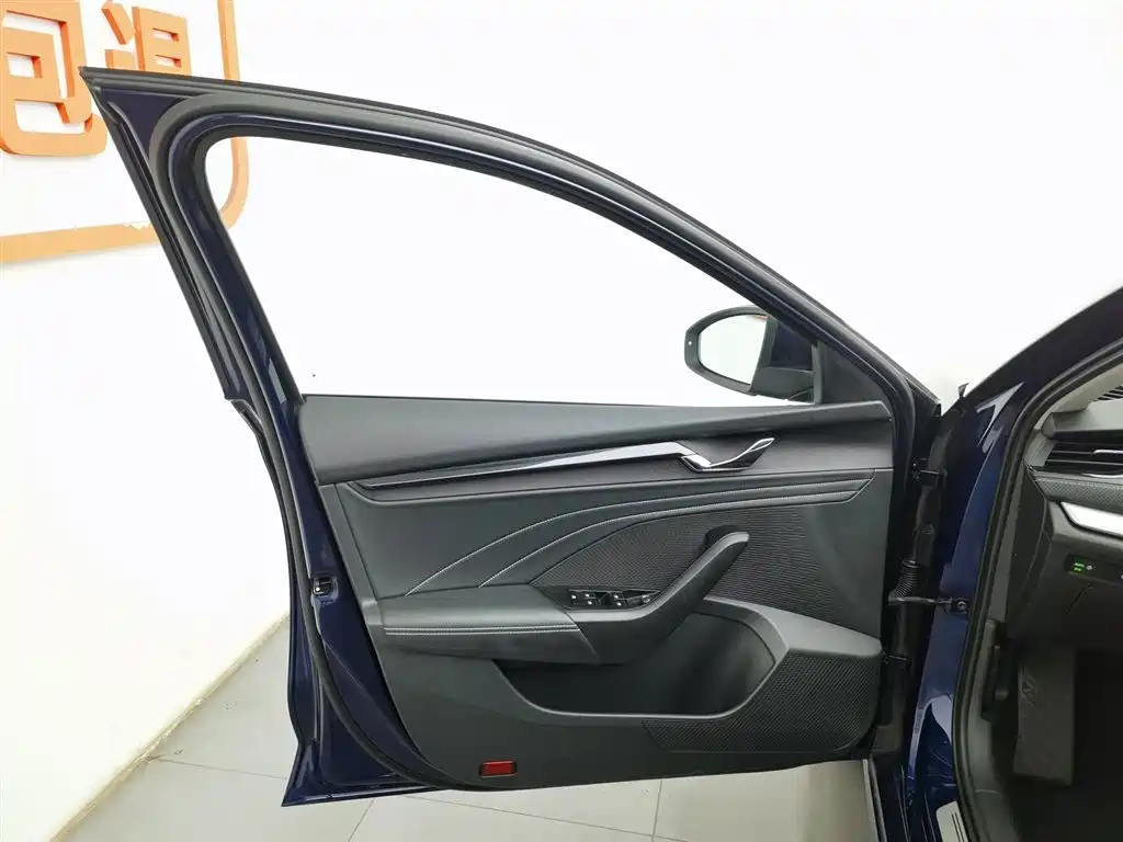 Škoda Octavia 2022 PRO TSI280 Premium Edition 2022 - thumbnail 8