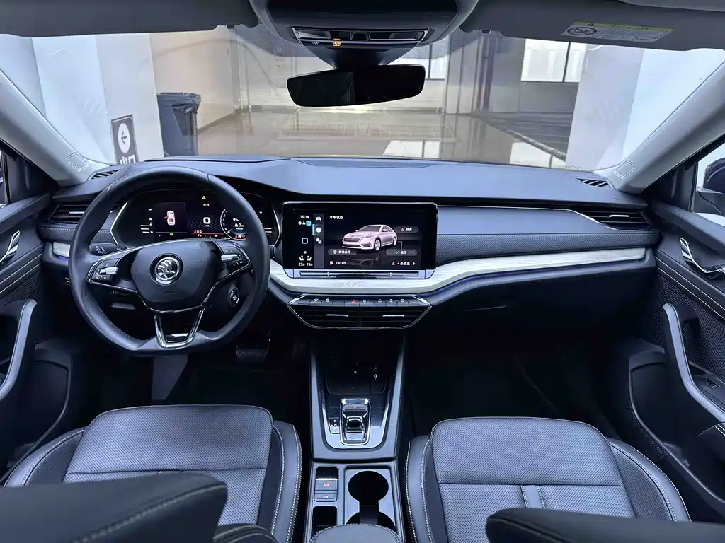 Škoda Octavia 2022 PRO TSI280 Luxury Edition 2022 - thumbnail 18