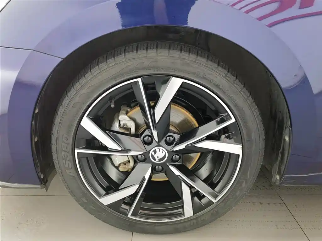 Škoda Octavia 2022 PRO TSI280 Premium Edition 2022 - thumbnail 17