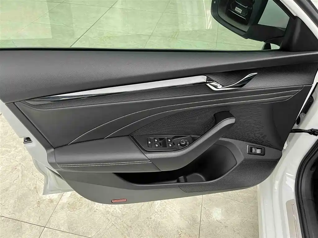 Škoda Octavia 2023 Facelift PRO TSI280 Premium Edition 2024 - thumbnail 10
