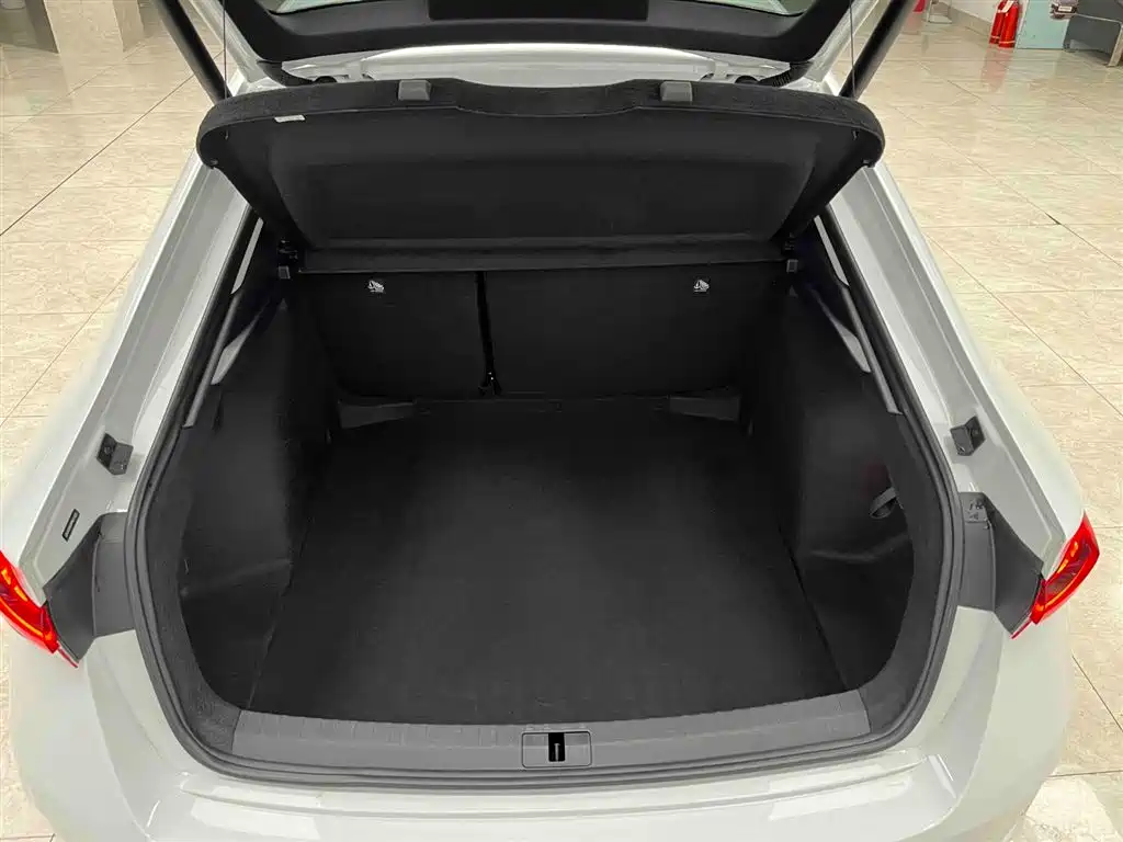 Škoda Octavia 2023 Facelift PRO TSI280 Premium Edition 2024 - thumbnail 16