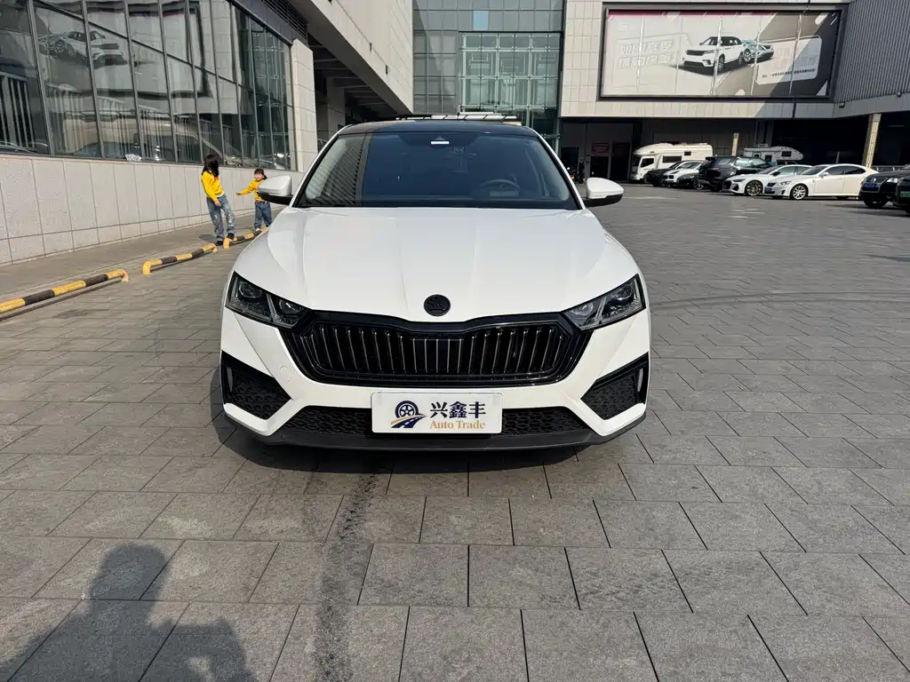 Škoda Octavia 2023 PRO TSI280 Luxury Edition 2023 - thumbnail 2