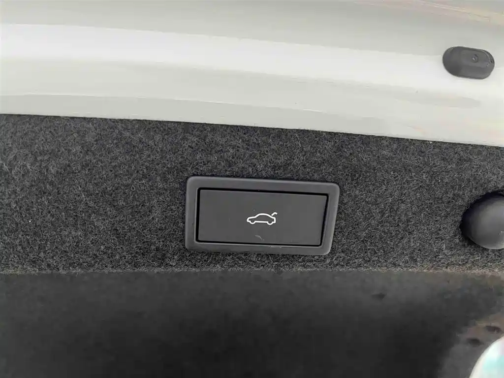 Škoda Octavia 2023 Facelift PRO TSI280 Premium Edition 2024 - thumbnail 17