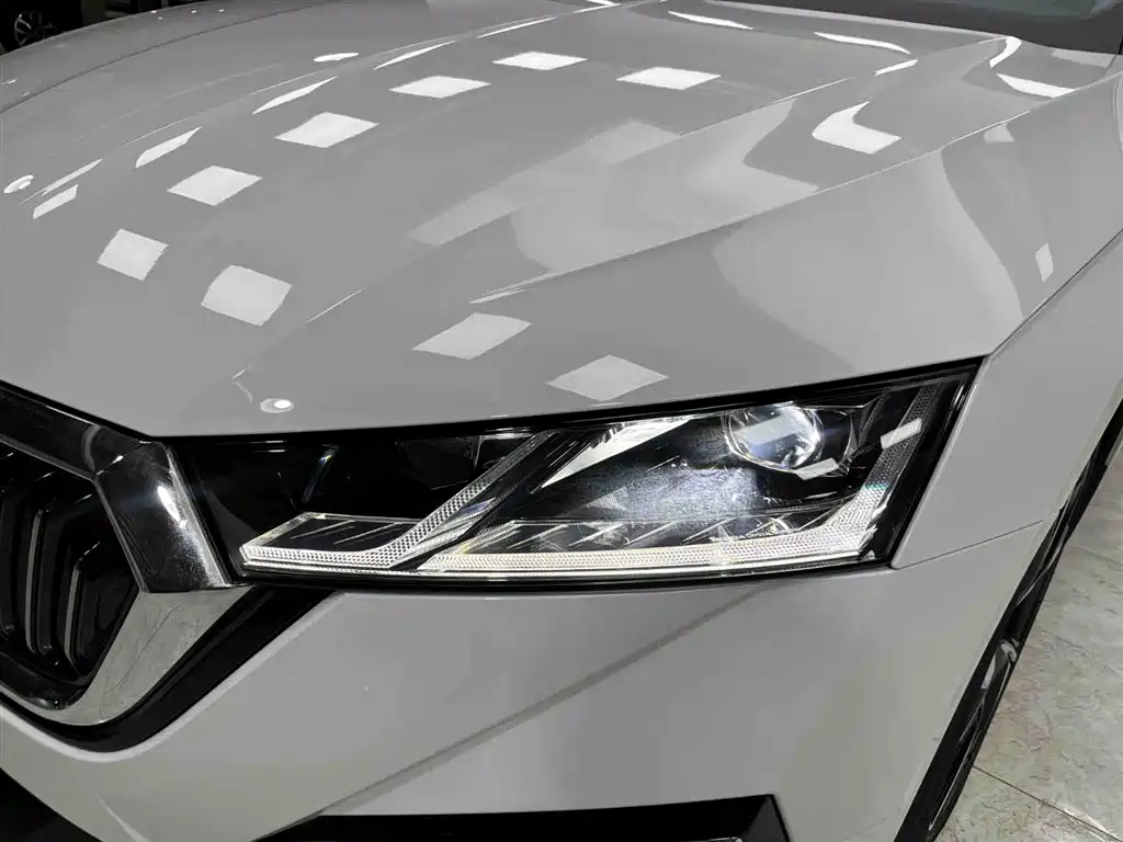 Škoda Octavia 2023 Facelift PRO TSI280 Premium Edition 2024 - thumbnail 18