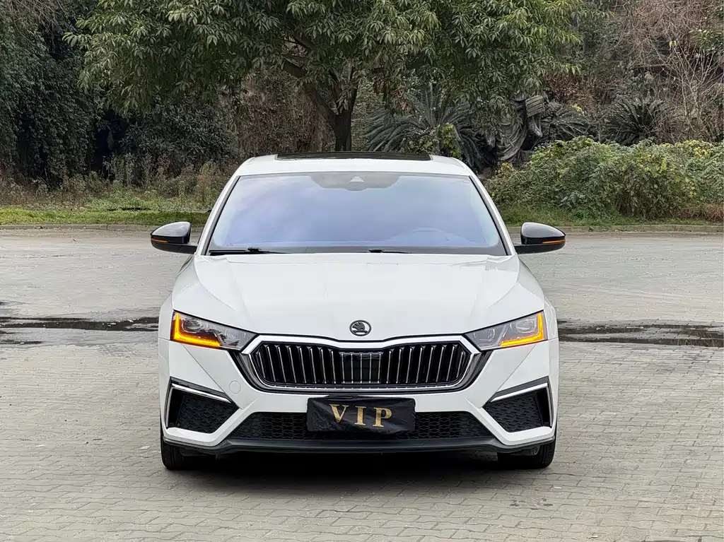 Škoda Octavia 2022 PRO TSI280 Luxury Edition 2023 - thumbnail 2
